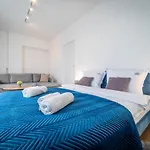 W Zatoce Apartment Mikołajki